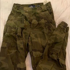 Holister camo ultra high rise joggers